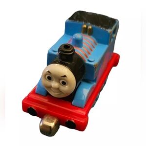 Diecast Metal Thomas & Friends Thomas 2009 Take N Play Along Train Tank Engine